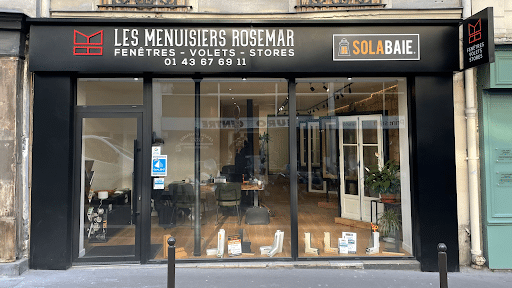 Façade du magasin des Menuisiers de Rosemar dans 20ème arrondissement de Paris.
