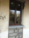 Renovation de menuiseries - Fenêtre en Noyer - Solabaie Les Abrets
