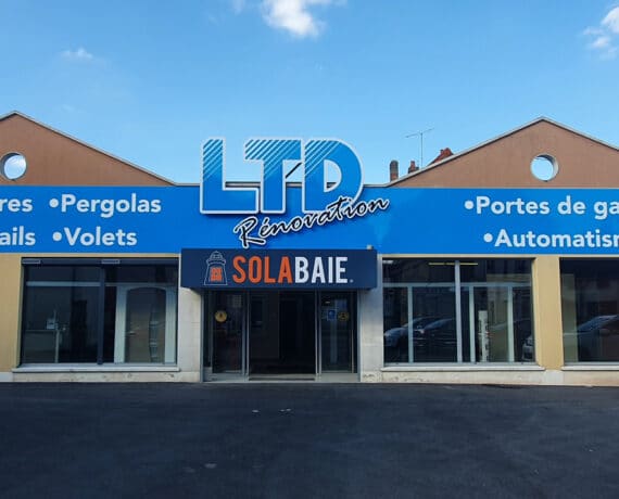 Facade du magasin Solabaie LTD Rénovation à Romilly-sur-Seine