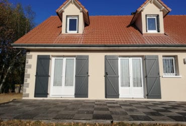 Rénovation des menuiseries et volets de cette habitation de Cusset 03