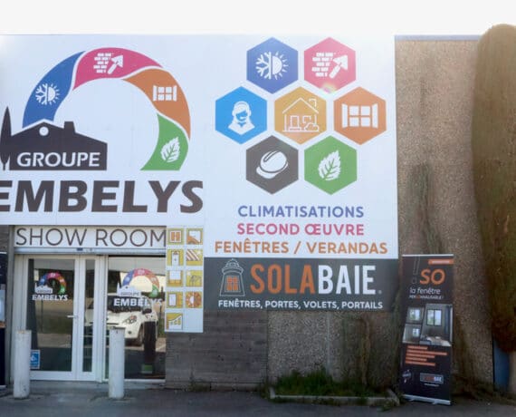 Magasin de menuiseries Solabaie Embelys à Fuveau (13)