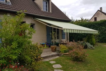 Store monobloc installée par votre professionnel Solabaie D'Eco Ouest