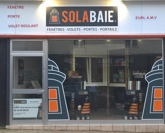 Devanture du magasin de votre installateur Solabaie AMV