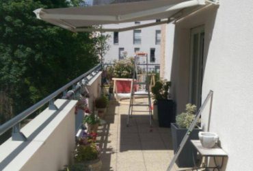 Solabaie Saint-Ouen-l'Aumône : Installation d'un store banne sur une longue terrasse en étage