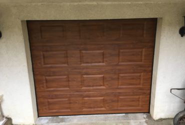 Porte de garage à Margency par Veran Nove